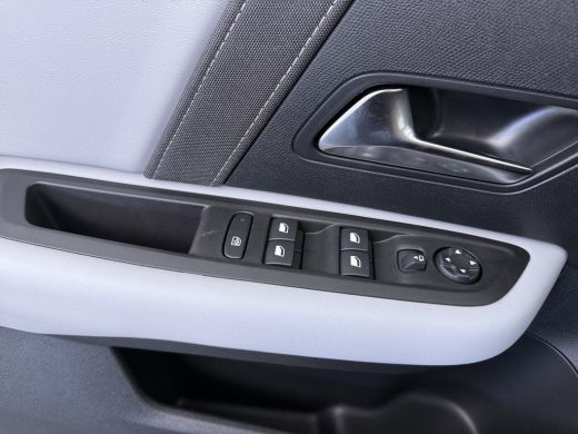 Citroën C4 Max | Achteruitrijcamera | Ambiance Alcantara Grey | Automatisch grootlichtassistent ActivLease financial lease