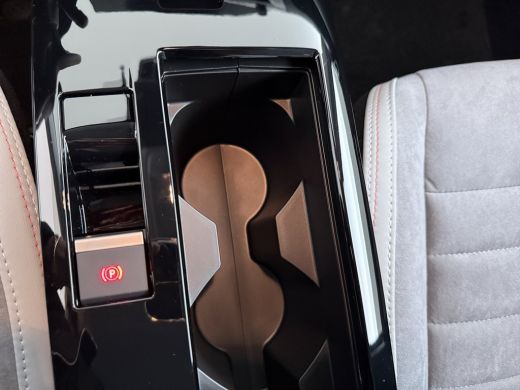 Citroën C4 Max | Achteruitrijcamera | Ambiance Alcantara Grey | Automatisch grootlichtassistent ActivLease financial lease