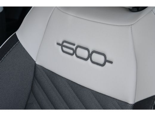 Fiat 600 1.2 Hybrid ICON 145pk VOORRAAD-ACTIE! | 8 Jaar Fabrieksgarantie | Carplay | Parkeersensoren | All... ActivLease financial lease