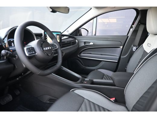 Fiat 600 1.2 Hybrid ICON 145pk VOORRAAD-ACTIE! | 8 Jaar Fabrieksgarantie | Carplay | Parkeersensoren | All... ActivLease financial lease