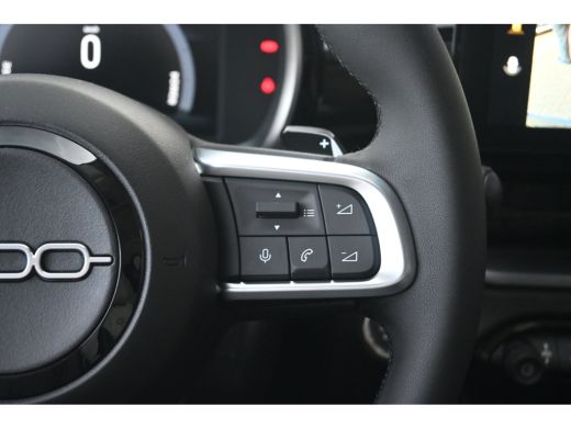 Fiat 600 1.2 Hybrid ICON 145pk VOORRAAD-ACTIE! | 8 Jaar Fabrieksgarantie | Carplay | Parkeersensoren | All... ActivLease financial lease