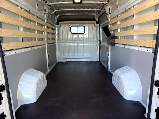 Fiat E-Ducato 3.5T L3H2 79 kWh 4224km!, 3-Persoons, App Connect, Camera ActivLease financial lease