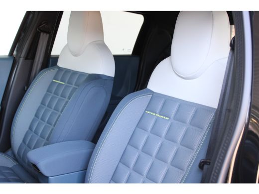 Fiat Grande Panda EV 44kWh 113 La Prima | 10,25" touchscreen navigatiesysteem | 17" lichtmetalen velgen | 6 Luidspr... ActivLease financial lease