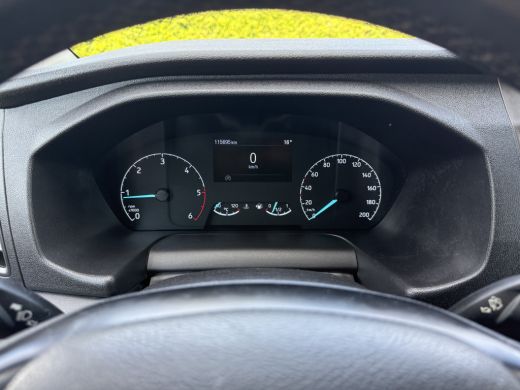 Ford Transit Custom 2.0 TDCI / L1H1 / 1e EIG. / AIRCO / CRUISE / NAVI / LED / 2.5 TONS TREKHAAK / 3-ZITS / PDC ActivLease financial lease