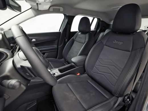 Jeep Avenger 1.2 e-Hybrid Altitude Automaat (VIRTUAL COCKPIT, APPLE CARPLAY, GROOT NAVI, 360 CAMERA, SPORTSTOE... ActivLease financial lease