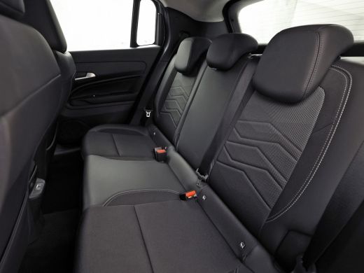 Jeep Avenger 1.2 e-Hybrid Altitude Automaat (VIRTUAL COCKPIT, APPLE CARPLAY, GROOT NAVI, 360 CAMERA, SPORTSTOE... ActivLease financial lease