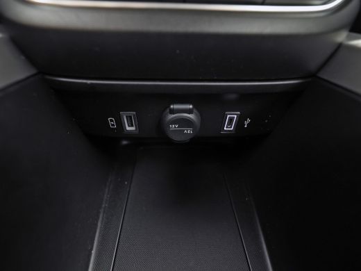 Jeep Avenger 1.2 e-Hybrid Altitude Automaat (VIRTUAL COCKPIT, APPLE CARPLAY, GROOT NAVI, 360 CAMERA, SPORTSTOE... ActivLease financial lease