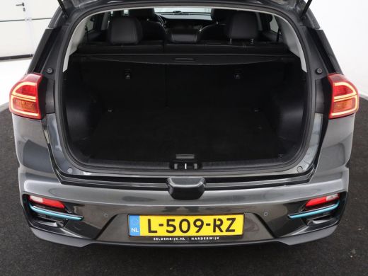 Kia e-Niro | SOH 95,3% | Panoramadak | Half leder | Stuur/stoel verwarming | Adaptive cruise | Lane assist |... ActivLease financial lease