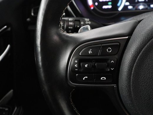 Kia e-Niro | SOH 95,3% | Panoramadak | Half leder | Stuur/stoel verwarming | Adaptive cruise | Lane assist |... ActivLease financial lease