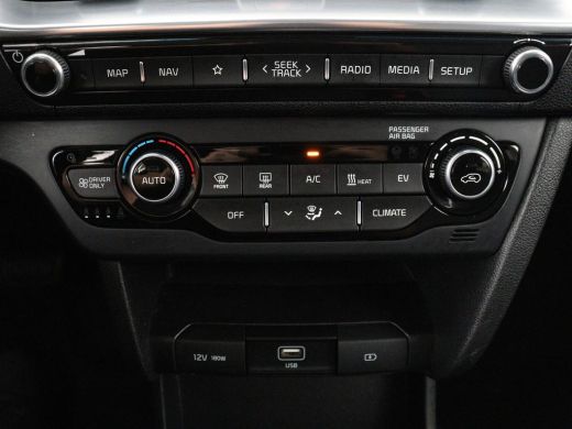 Kia e-Niro | SOH 95,3% | Panoramadak | Half leder | Stuur/stoel verwarming | Adaptive cruise | Lane assist |... ActivLease financial lease