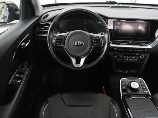 Kia e-Niro | SOH 95,3% | Panoramadak | Half leder | Stuur/stoel verwarming | Adaptive cruise | Lane assist |... ActivLease financial lease