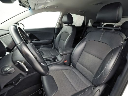 Kia Niro 1.6 GDi PHEV DynamicLine 141Pk Automaat (1e EIGENAAR, APPLE CARPLAY, GROOT NAVI, CAMERA, TREKHAAK... ActivLease financial lease