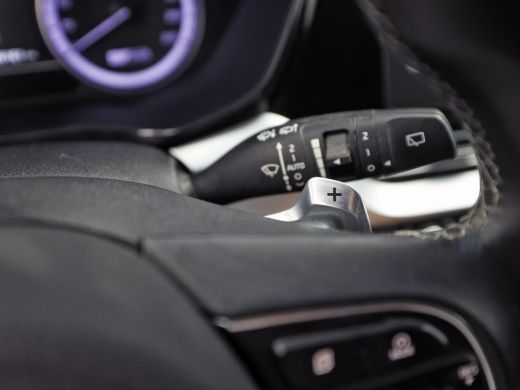Kia Niro 1.6 GDi PHEV DynamicLine 141Pk Automaat (1e EIGENAAR, APPLE CARPLAY, GROOT NAVI, CAMERA, TREKHAAK... ActivLease financial lease