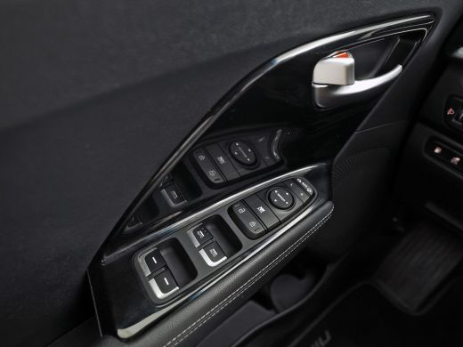 Kia Niro 1.6 GDi PHEV DynamicLine 141Pk Automaat (1e EIGENAAR, APPLE CARPLAY, GROOT NAVI, CAMERA, TREKHAAK... ActivLease financial lease