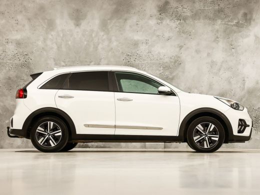 Kia Niro 1.6 GDi PHEV DynamicLine 141Pk Automaat (1e EIGENAAR, APPLE CARPLAY, GROOT NAVI, CAMERA, TREKHAAK... ActivLease financial lease