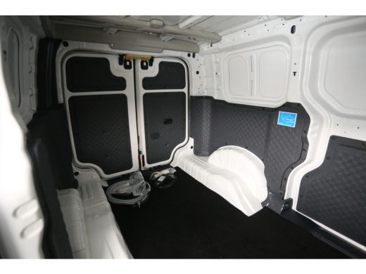 Kia PV5 L2H1 Essential 71.2 kWh | Snelladen | SOH 99% | Clima | Camera | Virtual | Carplay | Cruise ActivLease financial lease