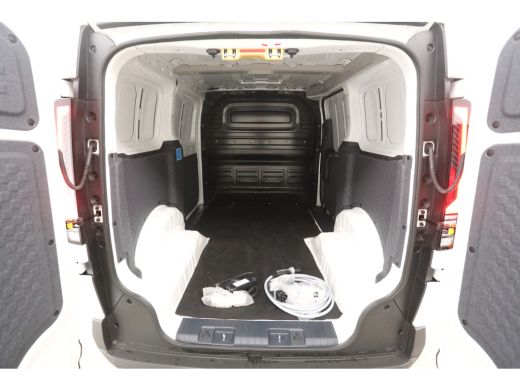 Kia PV5 L2H1 Essential 71.2 kWh | Snelladen | SOH 99% | Clima | Camera | Virtual | Carplay | Cruise ActivLease financial lease