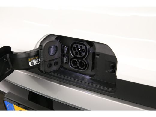 Kia PV5 L2H1 Essential 71.2 kWh | Snelladen | SOH 99% | Clima | Camera | Virtual | Carplay | Cruise ActivLease financial lease
