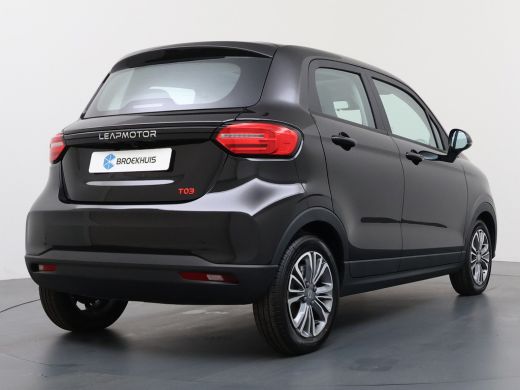 Leapmotor T03 Design 37.3 kWh &euro;1500,- korting !! | Achteruitrijcamera | Cruise control adaptief | Dodehoek dete... ActivLease financial lease