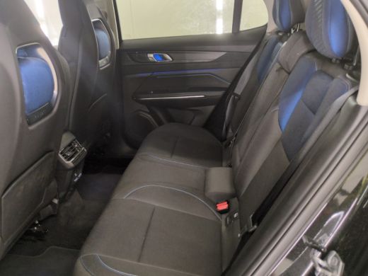 Lynk & Co 01 1.5 262pk Plug-in Adapt.Cruise Pano.dak Carplay Black Magic ActivLease financial lease