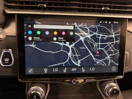 Lynk & Co 01 1.5 262pk Plug-in Adapt.Cruise Pano.dak Carplay Black Magic ActivLease financial lease