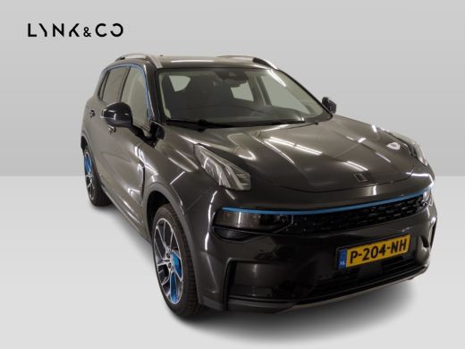 Lynk & Co 01 1.5 262pk Plug-in Adapt.Cruise Pano.dak Carplay Black Magic ActivLease financial lease