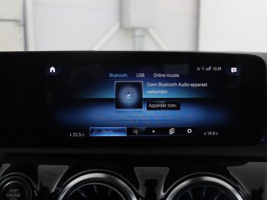 Mercedes-Benz CLA 180 Business Solution Luxury | Leder | Stoelverwarming | Cruise control | Sfeerverlichting | Navi... ActivLease financial lease
