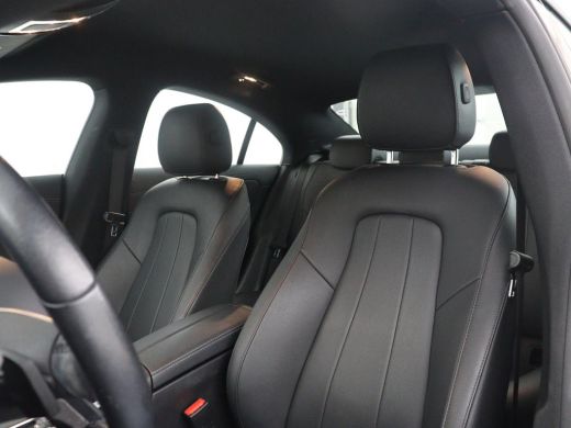 Mercedes-Benz CLA 180 Business Solution Luxury | Leder | Stoelverwarming | Cruise control | Sfeerverlichting | Navi... ActivLease financial lease