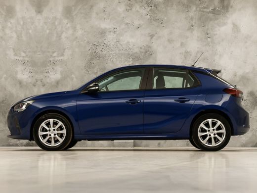 Opel Corsa 1.2 Sport (APPLE CARPLAY, GROOT NAVI, CRUISE, LM VELGEN, SPORTSTOELEN, LANE ASSIST, NIEUWSTAAT) ActivLease financial lease