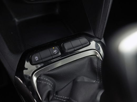 Opel Corsa 1.2 Sport (APPLE CARPLAY, GROOT NAVI, CRUISE, LM VELGEN, SPORTSTOELEN, LANE ASSIST, NIEUWSTAAT) ActivLease financial lease