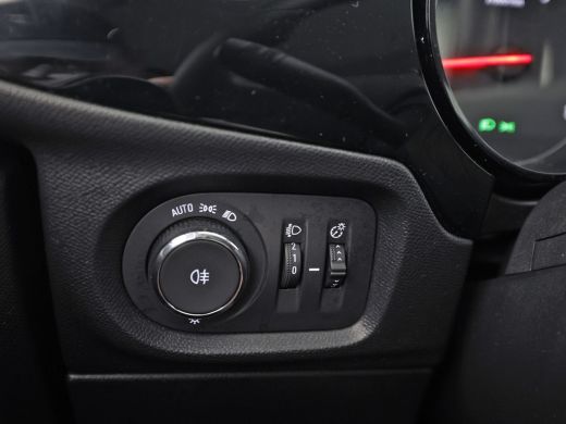 Opel Corsa 1.2 Sport (APPLE CARPLAY, GROOT NAVI, CRUISE, LM VELGEN, SPORTSTOELEN, LANE ASSIST, NIEUWSTAAT) ActivLease financial lease