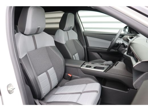 Opel Grandland 1.6 TURBO PHEV 195PK GS AUTOMAAT / NAVI / LEDER / CLIMA / FULL-LED / PDC / KEYLESS / 19" LMV /  P... ActivLease financial lease