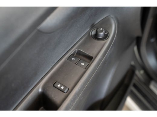 Opel KARL 1.0 Rocks Online Edition | Navigatie | Apple Carplay & Android Auto | Parkeersensoren | Airco | C... ActivLease financial lease