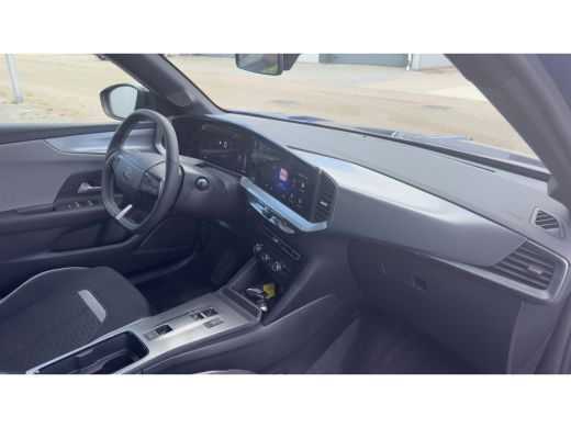 Opel Mokka-e e - Edition | Dode hoek detectie | Apple Carplay / Android Auto | Camera Achter | Draadloos oplad... ActivLease financial lease