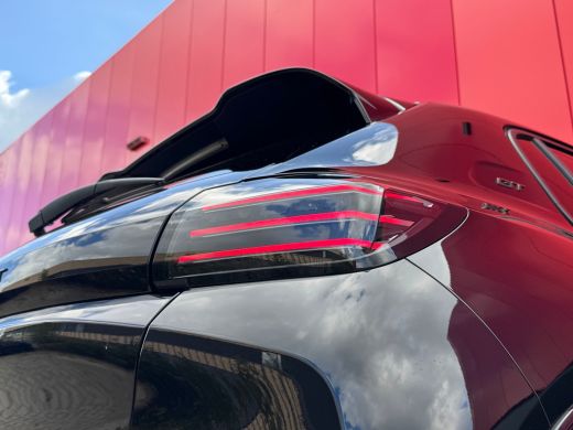 Peugeot 208 1.2 Hybrid 145 e-DCS6 GT | Navigatie | Adaptieve Cruise | Camera | Apple Carplay & Android Auto |... ActivLease financial lease