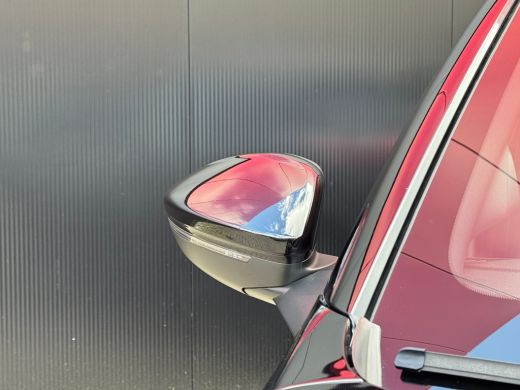 Peugeot 208 1.2 Hybrid 145 e-DCS6 GT | Navigatie | Adaptieve Cruise | Camera | Apple Carplay & Android Auto |... ActivLease financial lease
