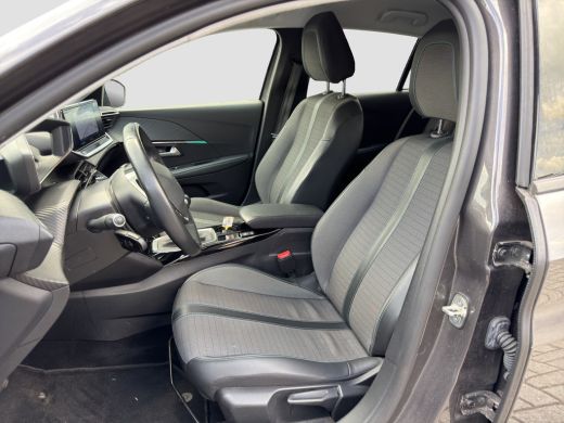 Peugeot 208 1.2 PureTech Blue Lease Allure Camera | Parkeersensoren | Full map navigatie | Carplay/android au... ActivLease financial lease