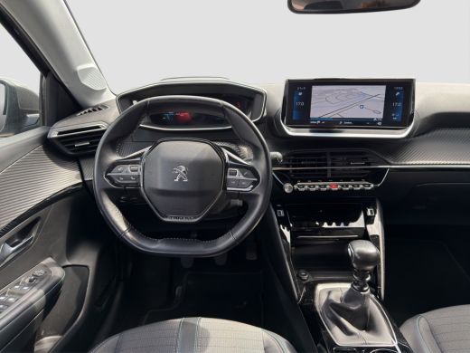 Peugeot 208 1.2 PureTech Blue Lease Allure Camera | Parkeersensoren | Full map navigatie | Carplay/android au... ActivLease financial lease