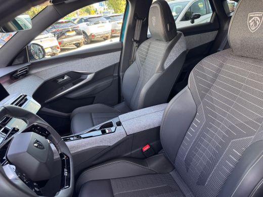 Peugeot 3008 1.2 Hybrid 136PK GT Automaat | Stoel + Stuurverwarming | Camera | Elektrische Achterklep | Apple ... ActivLease financial lease