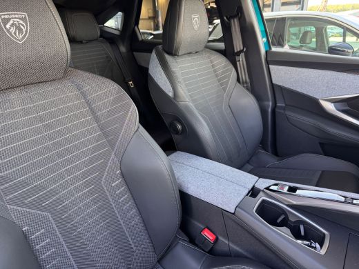 Peugeot 3008 1.2 Hybrid 136PK GT Automaat | Stoel + Stuurverwarming | Camera | Elektrische Achterklep | Apple ... ActivLease financial lease