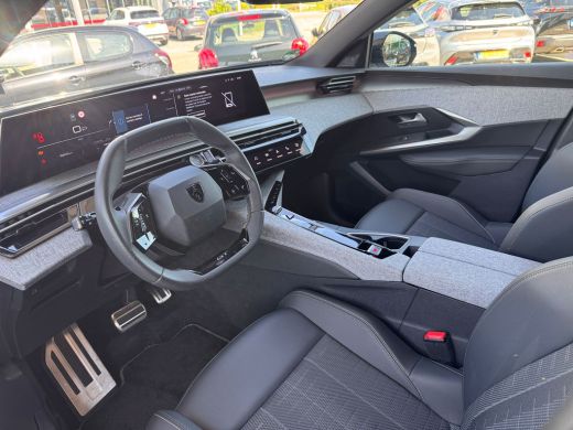 Peugeot 3008 1.2 Hybrid 136PK GT Automaat | Stoel + Stuurverwarming | Camera | Elektrische Achterklep | Apple ... ActivLease financial lease