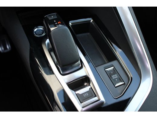 Peugeot 3008 1.6 HYbrid 225 GT | Black Pack | Alcantara | Camera | Navigatie | Focal | ActivLease financial lease