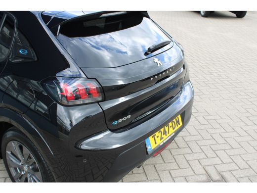 Peugeot e-208 EV Active Pack 50 kWh Led Verlichting | Parkeer Sensoren | Airco | Cruise Control | Apple Carplay... ActivLease financial lease
