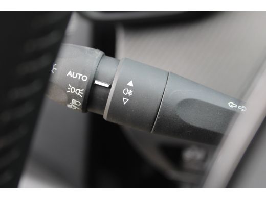 Peugeot e-208 EV Active Pack 50 kWh Led Verlichting | Parkeer Sensoren | Airco | Cruise Control | Apple Carplay... ActivLease financial lease