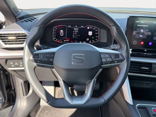 Seat Leon Sportstourer 1.5 eTSI FR Business Intense | Trekhaak | Stuur+Stoelverwarming | Apple Carplay/Andr... ActivLease financial lease