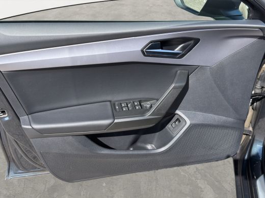 Seat Leon Sportstourer 1.5 eTSI FR Business Intense | Trekhaak | Stuur+Stoelverwarming | Apple Carplay/Andr... ActivLease financial lease
