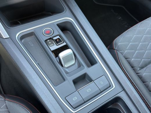 Seat Leon Sportstourer 1.5 eTSI FR Business Intense | Trekhaak | Stuur+Stoelverwarming | Apple Carplay/Andr... ActivLease financial lease