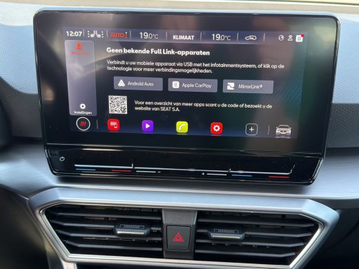 Seat Leon Sportstourer 1.5 eTSI FR Business Intense | Trekhaak | Stuur+Stoelverwarming | Apple Carplay/Andr... ActivLease financial lease