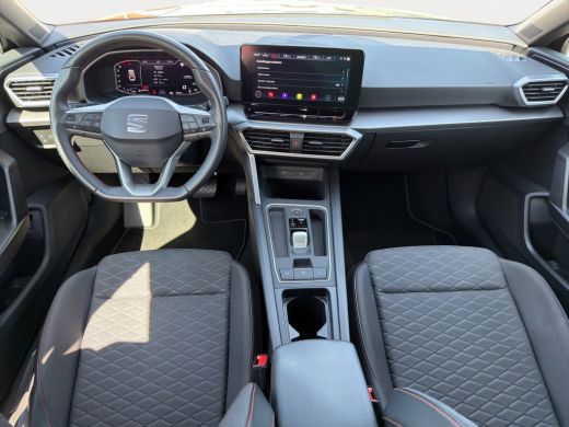 Seat Leon Sportstourer 1.5 eTSI FR Business Intense | Trekhaak | Stuur+Stoelverwarming | Apple Carplay/Andr... ActivLease financial lease