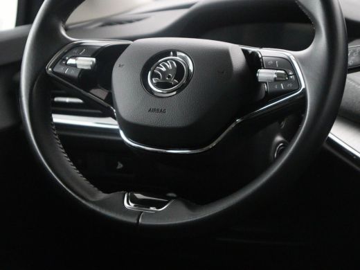 Skoda Enyaq iV | SOH 93,0% | Half leder | Cruise control | Carplay | Climate control | Lane assist | Park assist... ActivLease financial lease